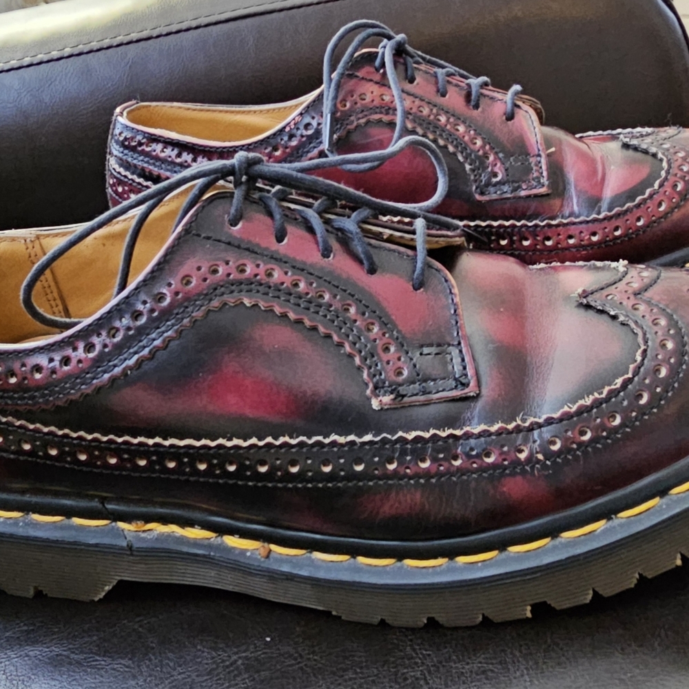 Dr Martens Classic Oxfords Size 7.5 US.. 5.5 UK